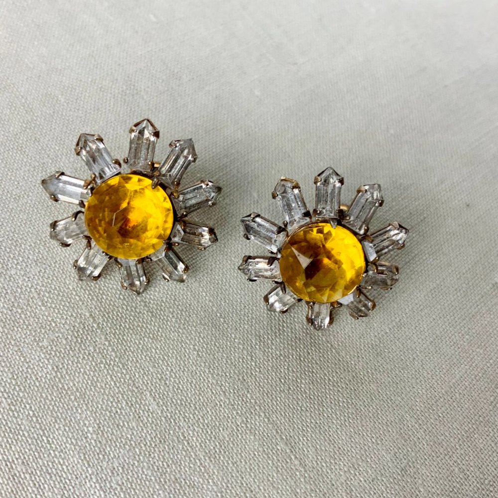 Vintage Sterling Silver Crystal Rhinestones Daisy Earrings Screw Back - Picture 3 of 16